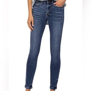 NWOT Judy Blue Mid rise Skinny Jeans Sz 5/27